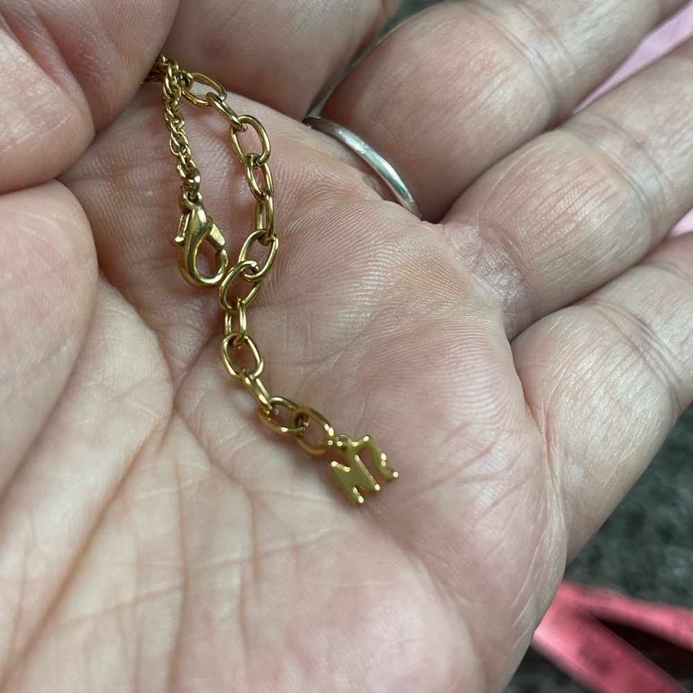 Nina Ricci Gold Rope Chain Necklace With Pendant EUC - Picture 2 of 5